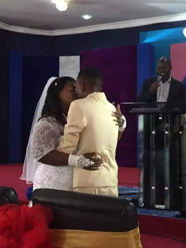 27 years old gospel singer marries his 45 year old girlfriend (Photos)